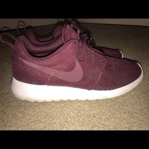 Nike Roshes